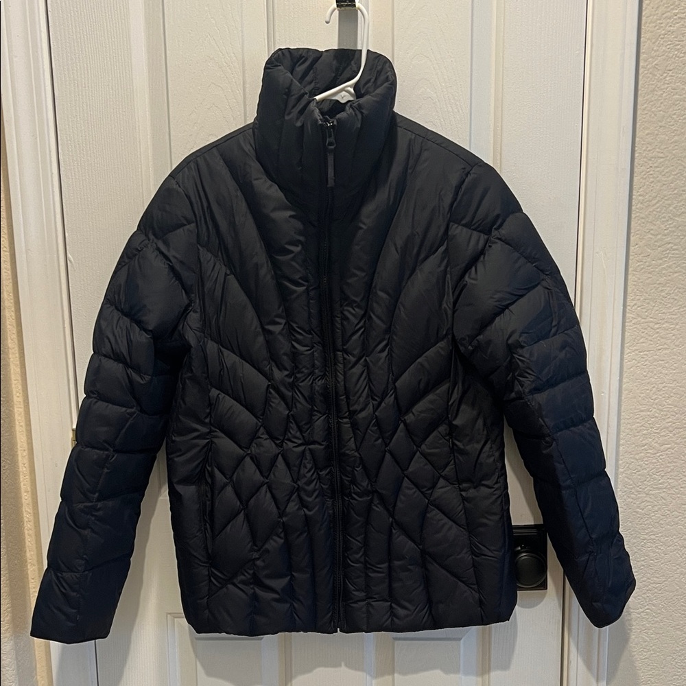 L.L. Bean Women’s Black Goose down Puffer Jacket
